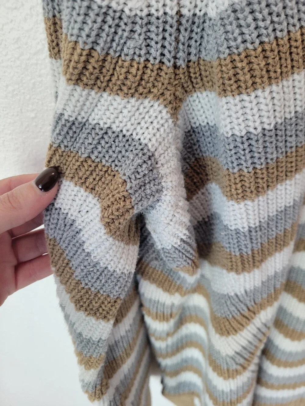 Lane Bryant Womens 22/24 Striped Crewneck Sweater Gray Tan White Loose‎ Fit